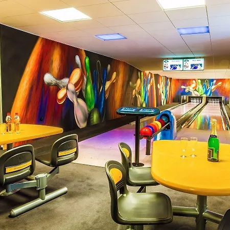 Vz Bedrichov מלון 3*