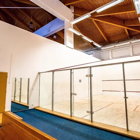 Vz Bedrichov מלון